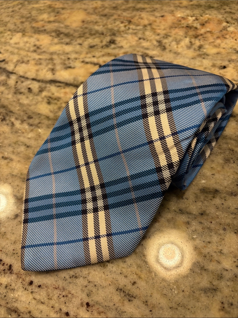 GUC 📈 Burberry Men’s Blue Nova Check Signature Tartan 100% Silk Classic Tie